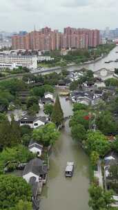 竖版航拍江苏苏州寒山寺历史文化建筑