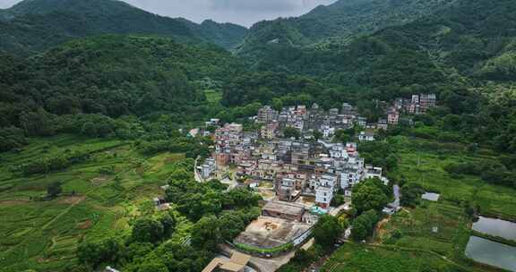 【正版素材】乡村小路航拍