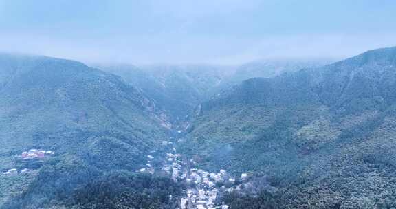 九江市好汉坡起点初冬庐山山谷雪景航拍