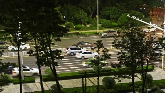 航拍夜晚道路车流