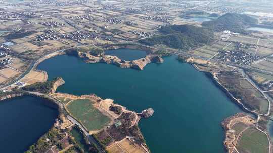 矿坑湖泊-浙江海宁神仙湖景区航拍