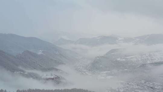 大雪过后的五台山