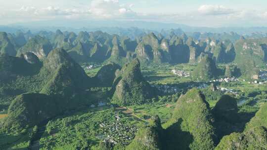 航拍广西桂林喀斯特地貌山川河流