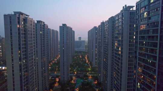 夜幕中的杭州城市小区楼盘建筑风景航拍
