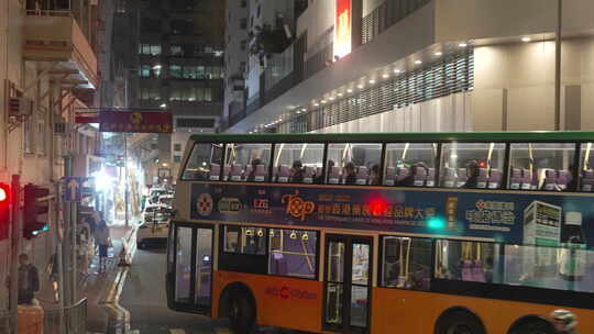 香港巴士夜景街景视频素材模板下载