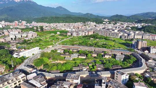 航拍福建漳州平和庄上土楼乡村风光