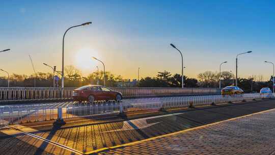 德胜门内大街早晨日出车流延时