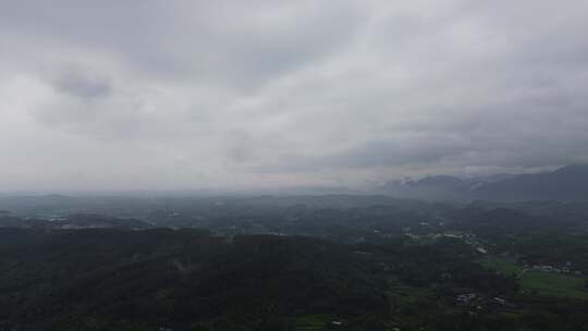 绵阳北川附近的大山与村庄