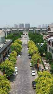 河南新乡市城市建设交通夜景灯光竖屏航拍