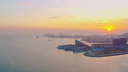 深圳蛇口码头港口落日海面航拍风光视频素材模板下载