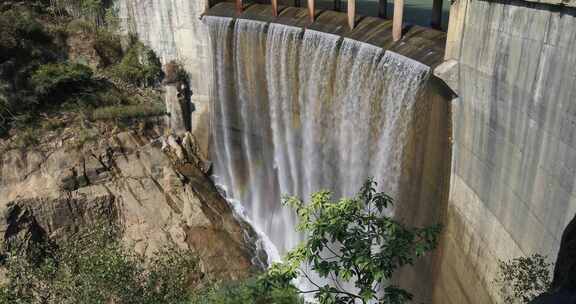 优美的山间水库瀑布彩虹光影典雅古建筑