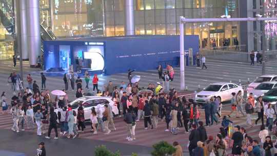 长沙黄兴广场五一广场夜晚夜景人流游客长沙视频素材模板下载