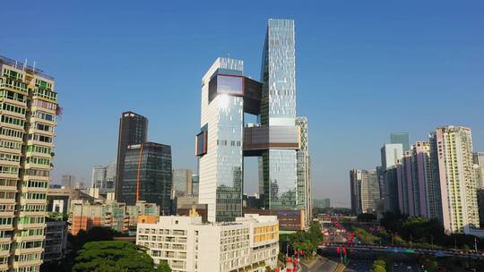 深圳腾讯滨海大厦低角度前进上升