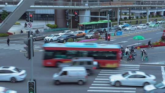 城市路口车流延时