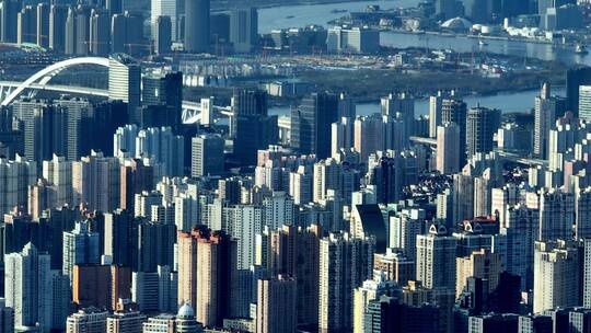 长焦下的黄浦江航拍