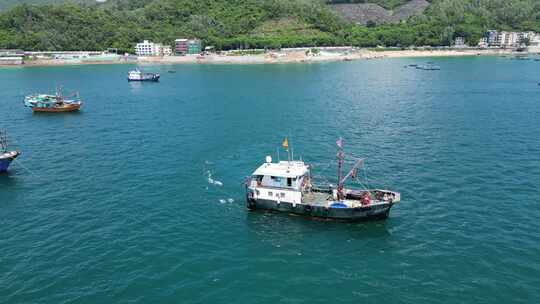 南海开渔节渔船出海捕鱼