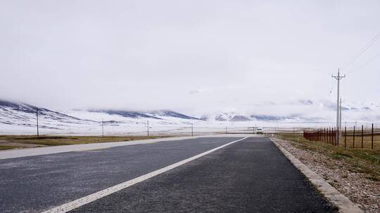 青海高原自驾游行车