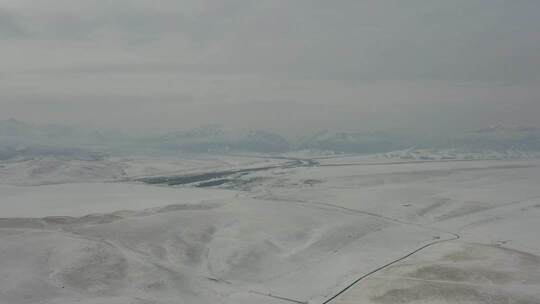 雪山远景自然风光