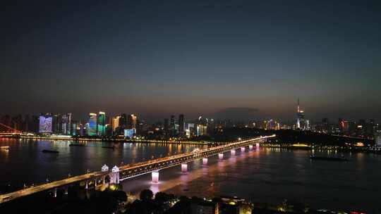 武汉夜景航拍长江大桥夜景延时城市建筑风光