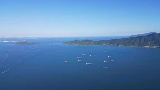 山水相依的海岛风光全景