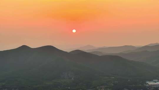 航拍夕阳黄昏山脉