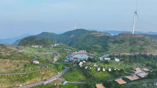 航拍高山草原露营地景区