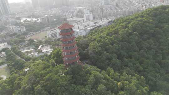 深圳光明区红花山古塔与城市的和谐