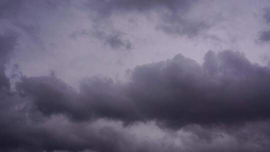 台风天空乌云阴天延时下雨天暴风雨天气变化