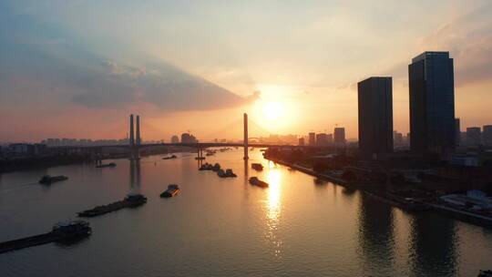 广州洛溪大桥日落黄昏