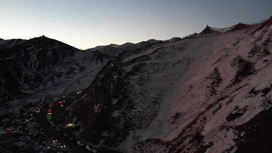 青海拉脊山冬日雪山傍晚航拍4K视频