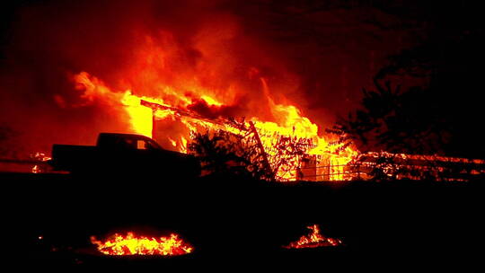 圣巴巴拉县大火视频素材模板下载