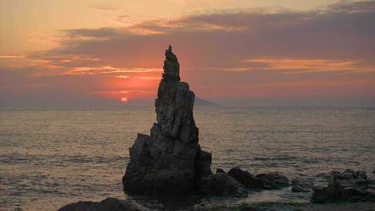 浪 海浪拍打岩石 海浪拍打礁石