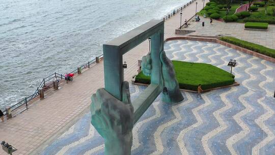 山东威海画中画雕塑航拍4K视频