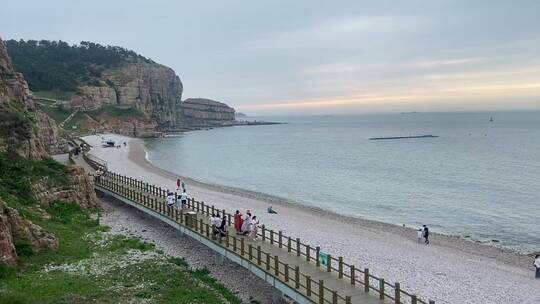 山东烟台长岛风景区，海岛旅游月牙湾九丈崖