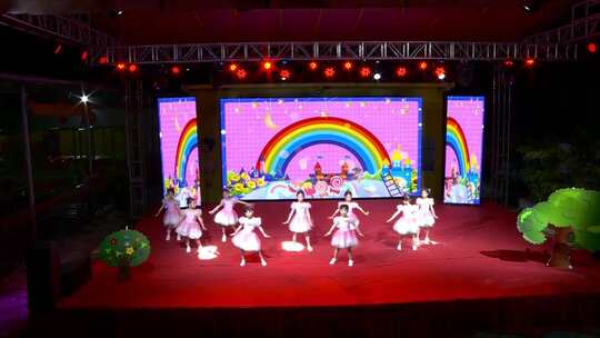 桂东幼儿园庆六一文艺汇演-彩虹的微笑