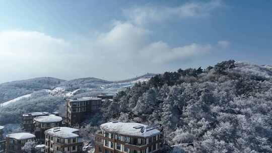 云上草原滑雪场雪景视频素材模板下载