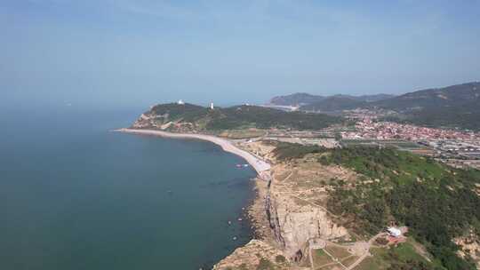 海上岛屿礁石沙滩海浪航拍