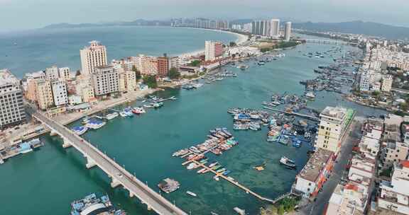 惠州双月湾港口航拍渔船停靠港湾