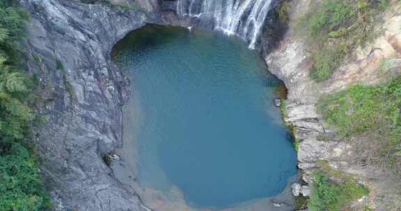 J浙江温州苍南高山流水瀑布航拍视频3