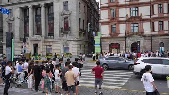 人流逐格 人流 很多人 旅游上海 南京路 人