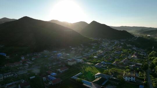 航拍辽宁千山山谷村庄风景