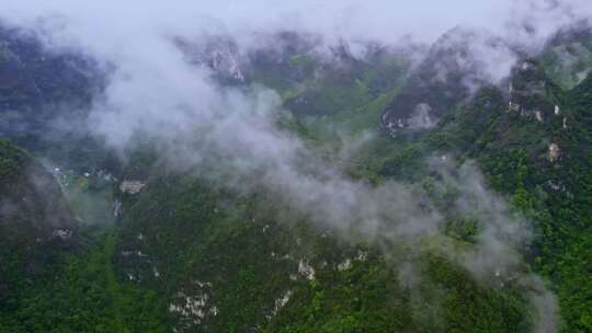 航拍雨后群山云雾缭绕山峦叠嶂山脉山川