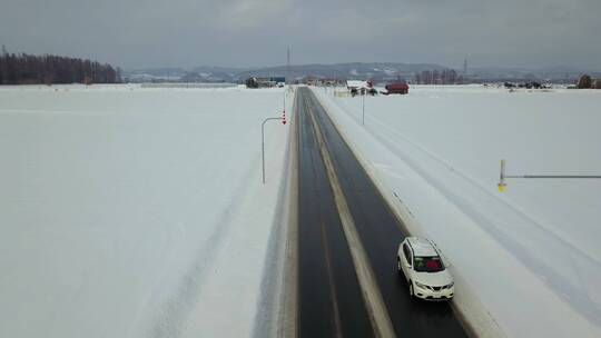 日本北海道雪原公路自驾游风光航拍