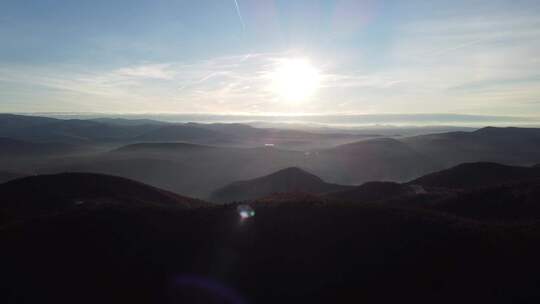 冰山天际线森林山