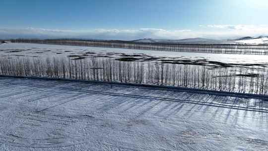 航拍冰雪消融的黑土地