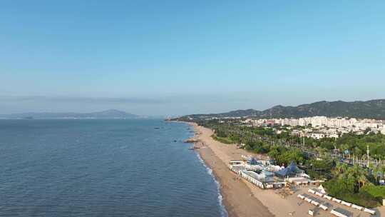 厦门海岸线沙滩风光航拍环岛南路椰风寨风景