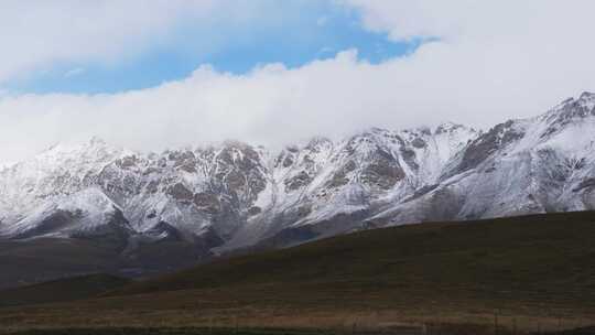 航拍青藏高原青海祁连山脉天境祁连雪山雪景