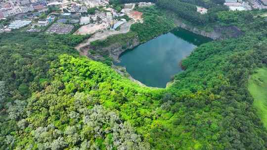 4K航拍深圳龙岗凤凰山国家矿山公园10