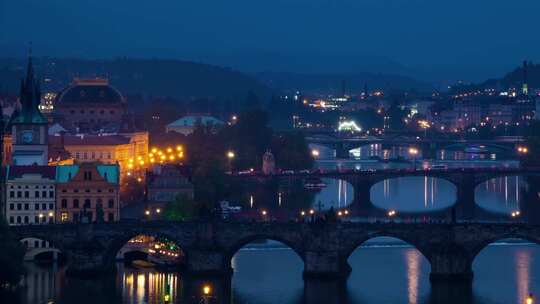 布拉格的夜桥