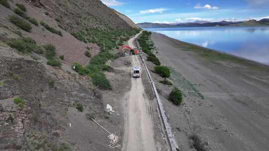 环羊湖公路抢修航拍